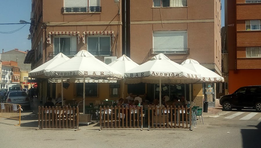 Bar Avenida.