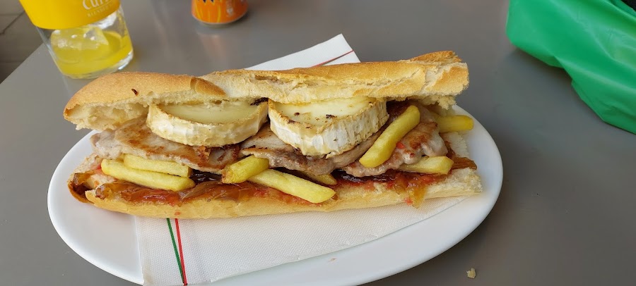 BAR CAFETERÍA TATI.