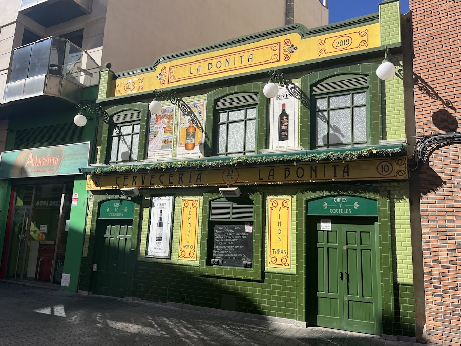 Bar Coctelería La Bonita