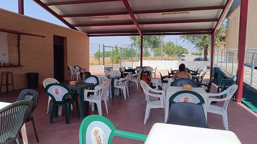 Bar La piscina Cámarena