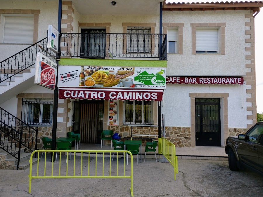 BAR RESTAURANTE ALOJAMIENTO CUATRO CAMINOS