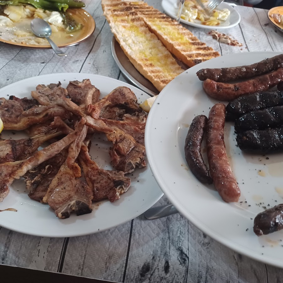 Bar Restaurante El Cazador.