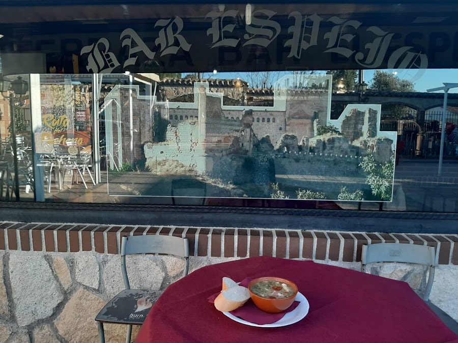 Bar - Restaurante El Espejo