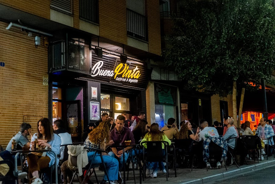 Buena Pinta EatDrink&Nightlife.