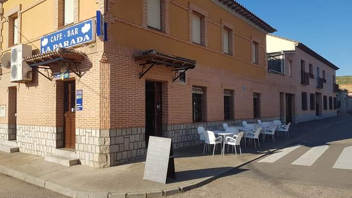 CAFÉ-BAR LA PARADA.