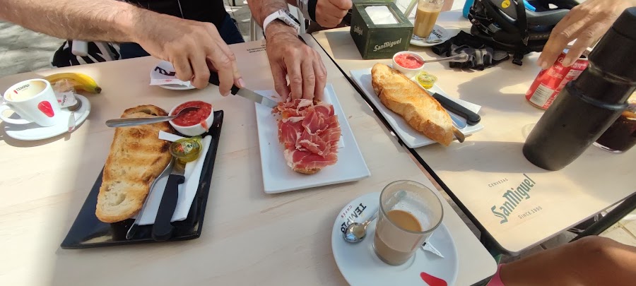 CERVECERÍA Cañete.