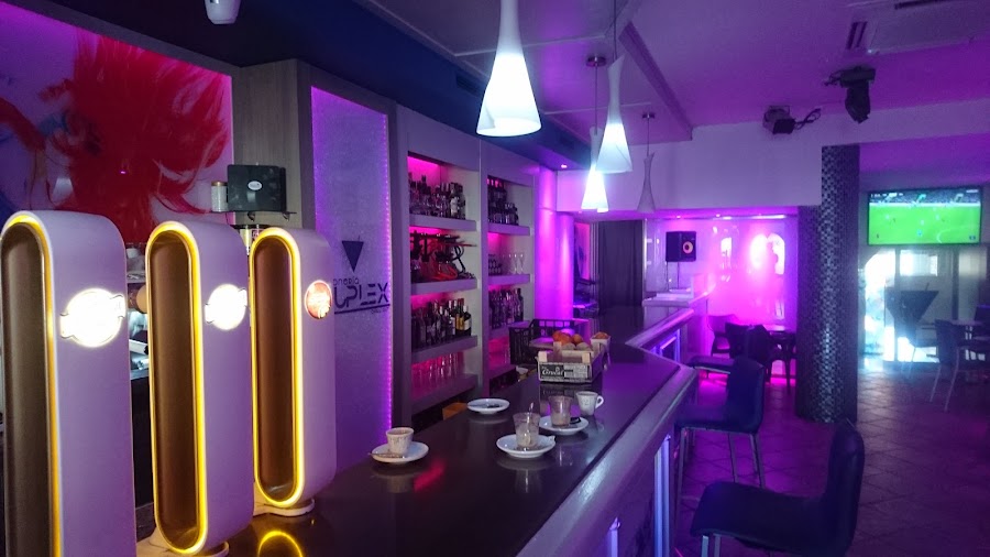 DUPLEX GINTONERÍA.