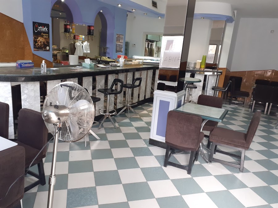 HM Döner Kebab de Pizzería