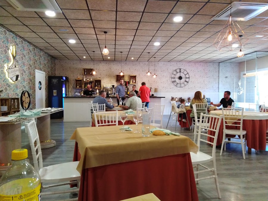 Hostal Cafetería San Roque