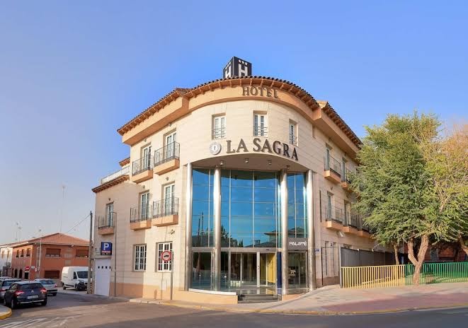 Hotel La Sagra, City Guest