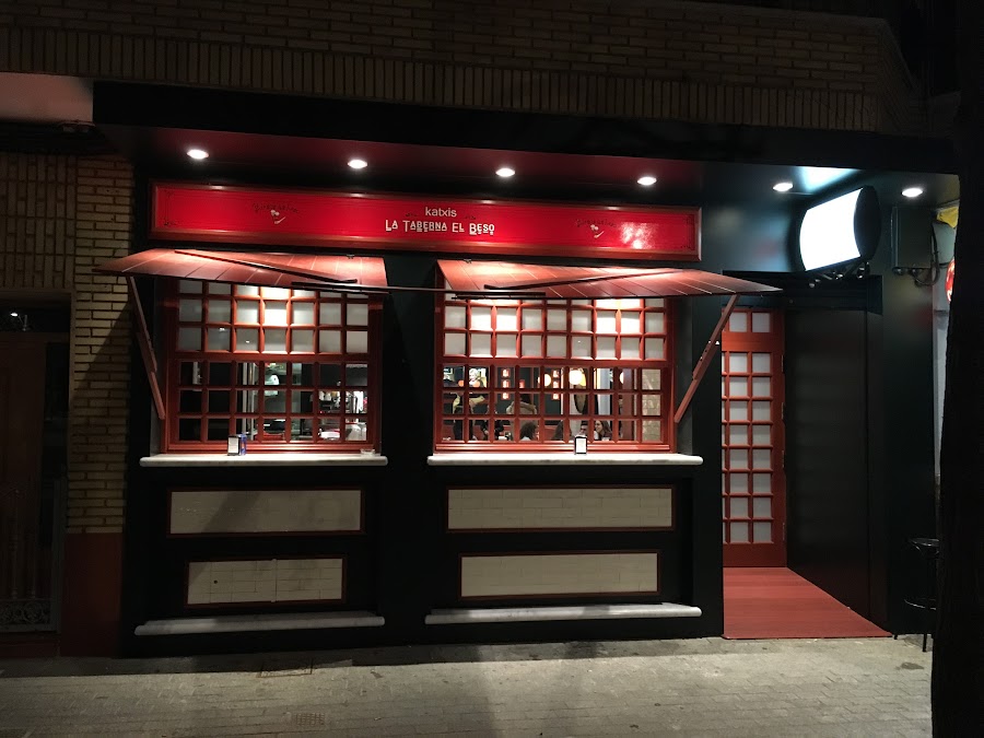 Katxis la taberna el beso