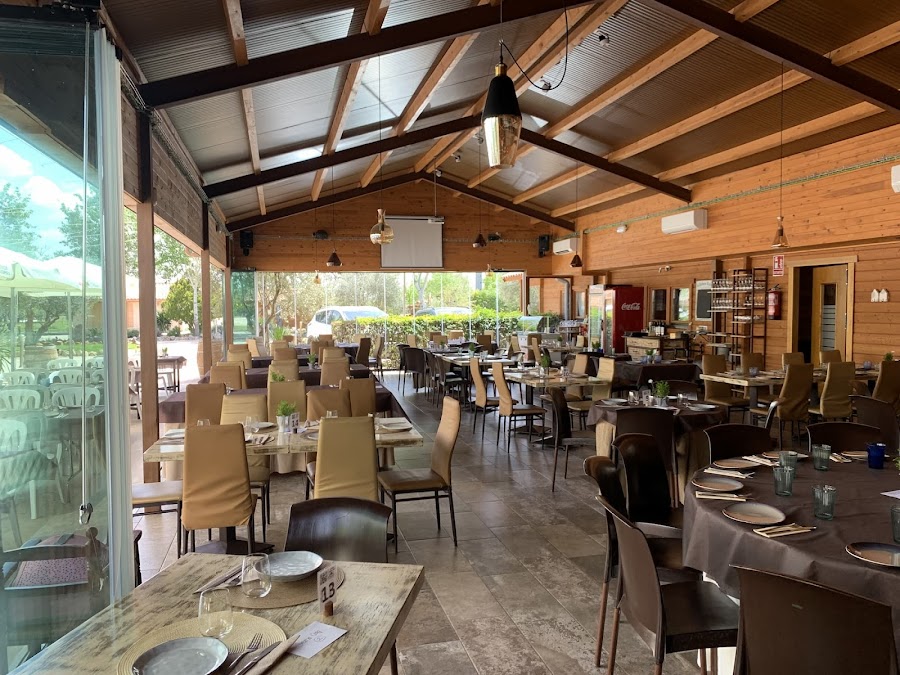 La Vega del Zurrón ~ Restaurante y Alojamientos