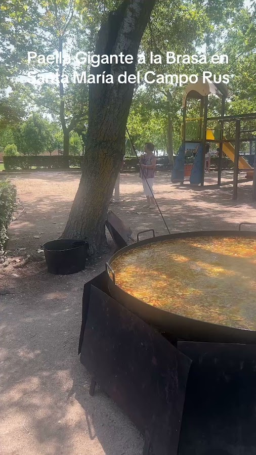 Paellas Gigantes a la Brasa