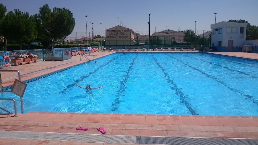 Piscina Pública Municipal de Villanueva de Alcardete