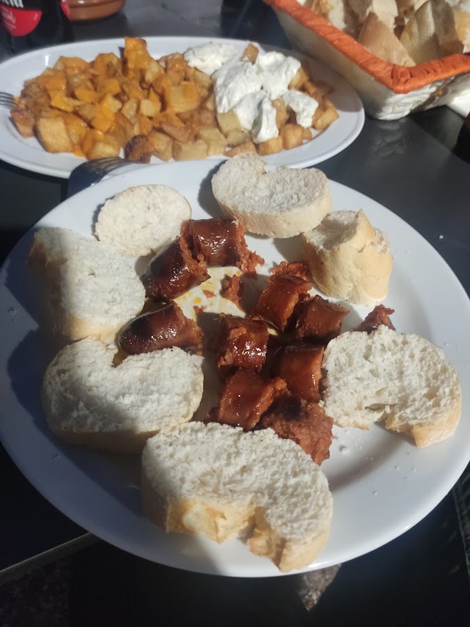 Pub restaurante La Tertulia