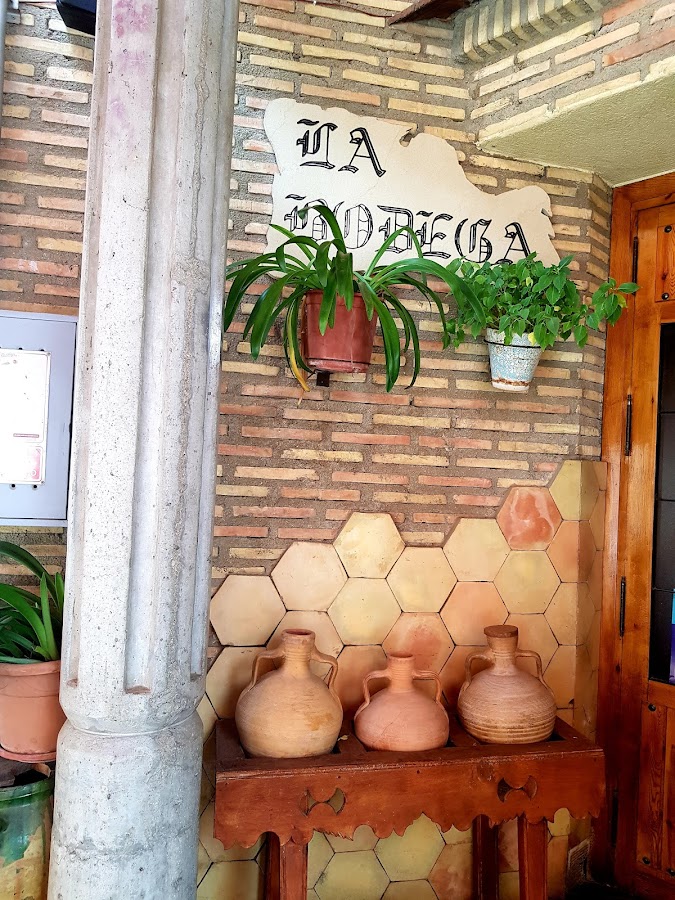 RESTAURANTE LA BODEGA.