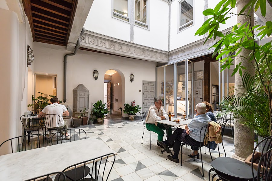 RESTAURANTE MANJARES