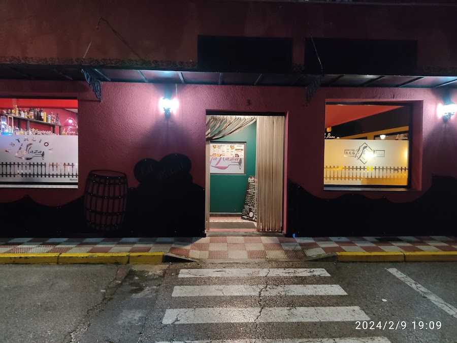 Tapería Vinoteca La Plaza