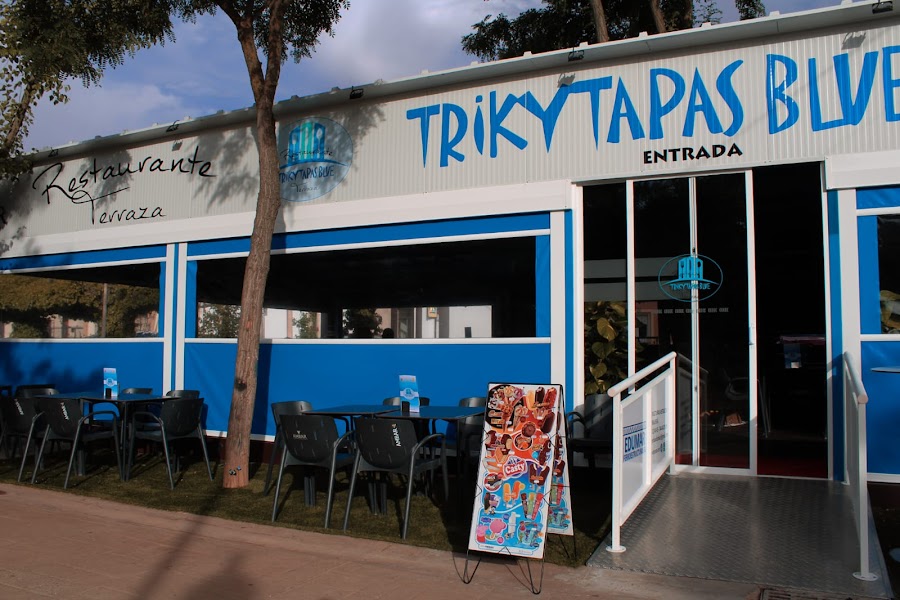 TERRAZA RESTAURANTE TRIKYTAPAS BLUE