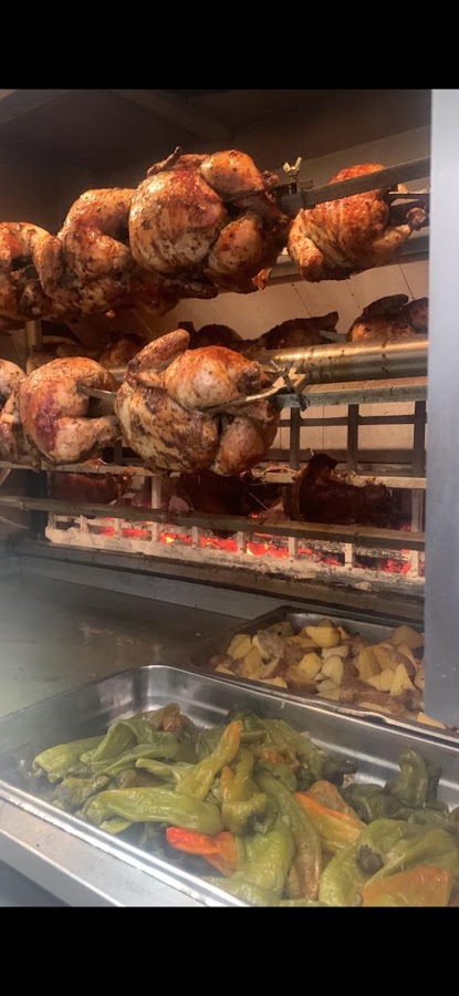 593 Pollos asados AL CARBÓN