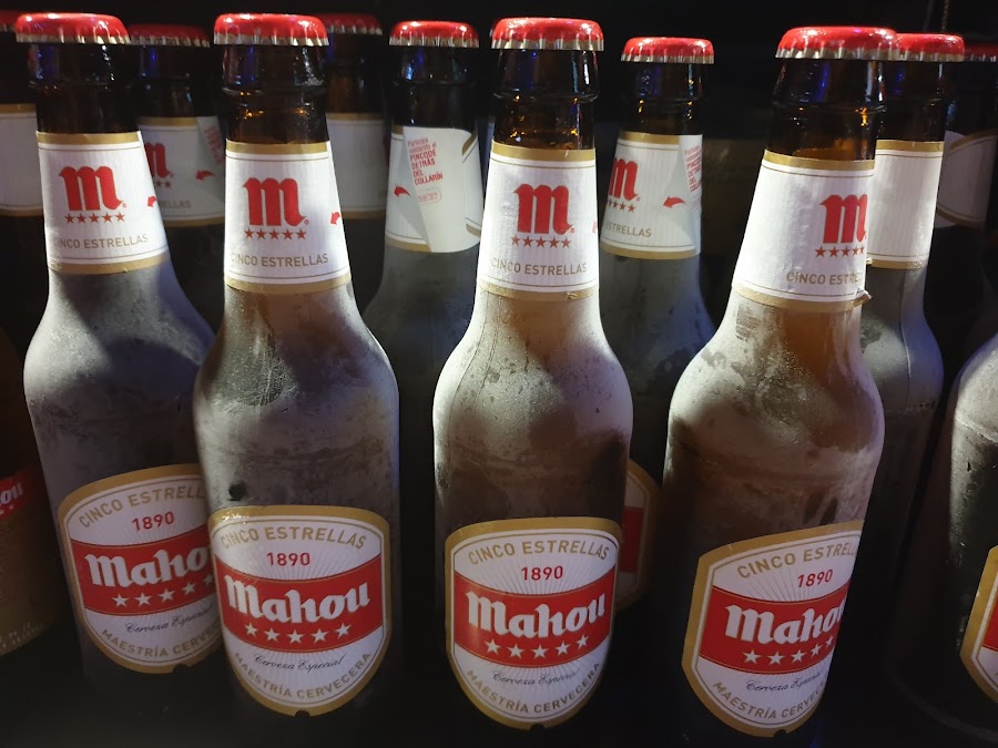 Bar Cafeteria 45