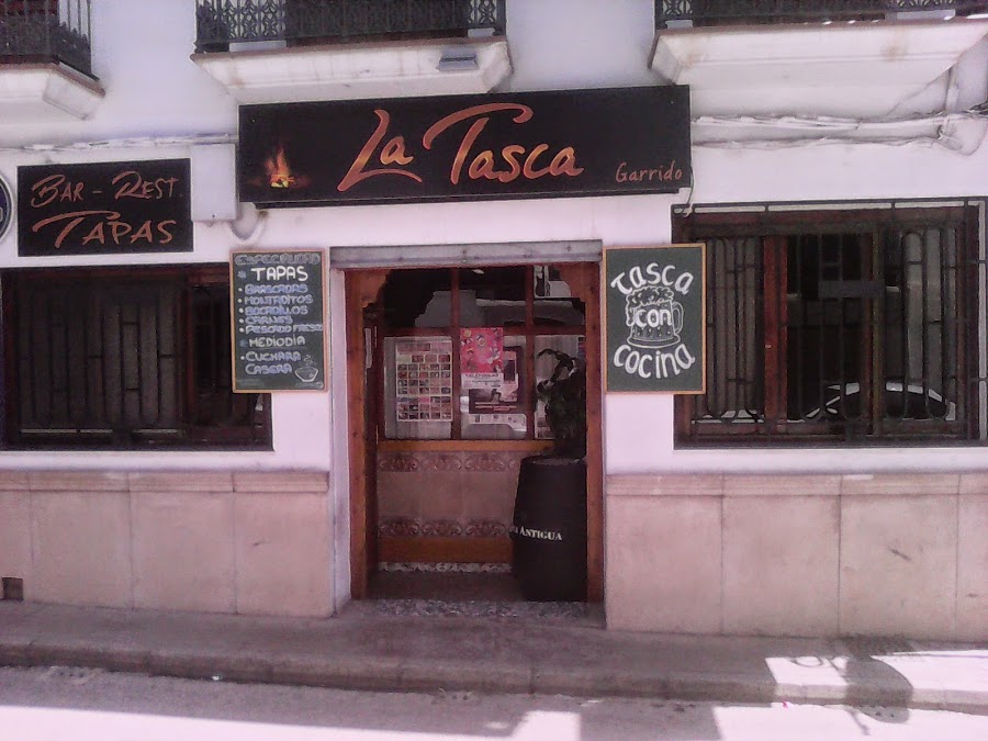 BAR-RESTAURANTE La Tasca Garrido.