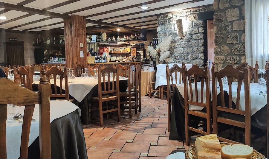 Bar Restaurante “LA VENTA DE LOS MONTES”.