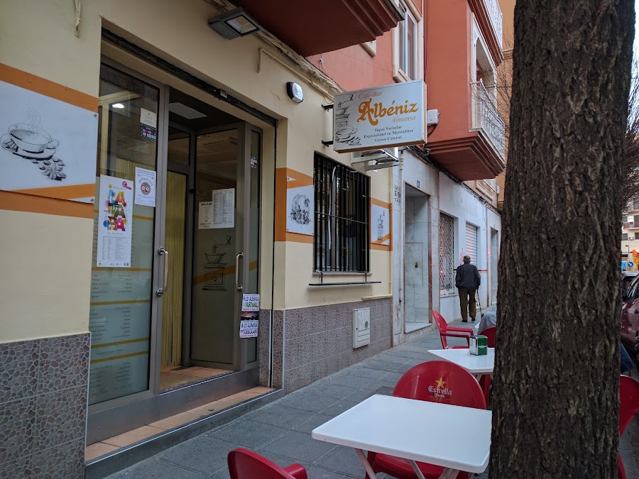 Café-Bar Albéniz Almansa.