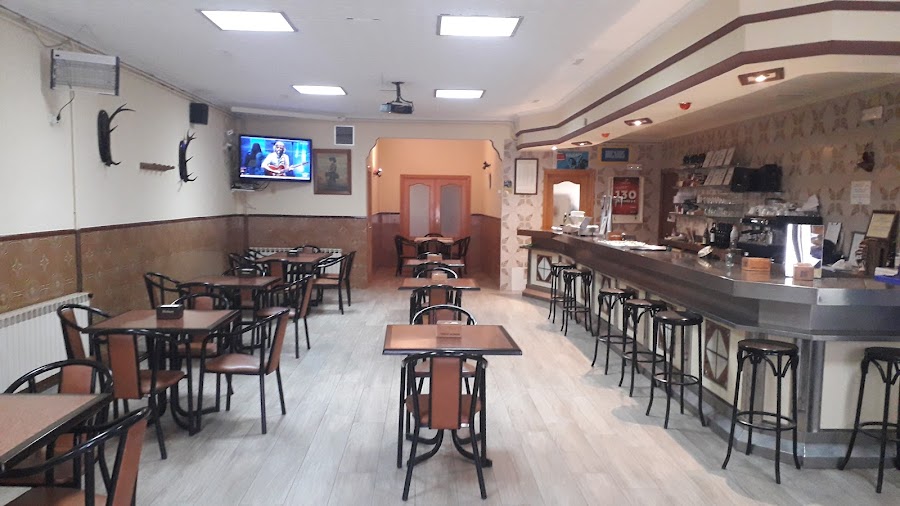 CAFÉ-BAR LOS PIRRIS.