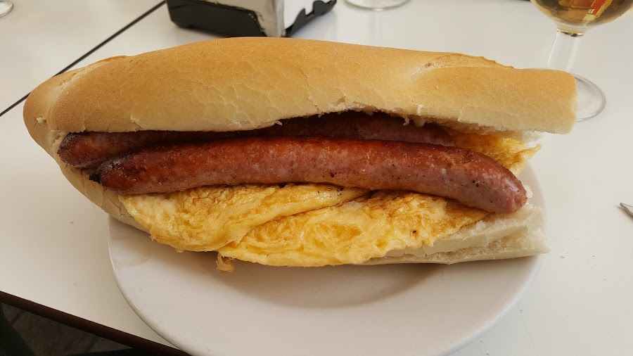 Cervecería Bar Mi Casa.