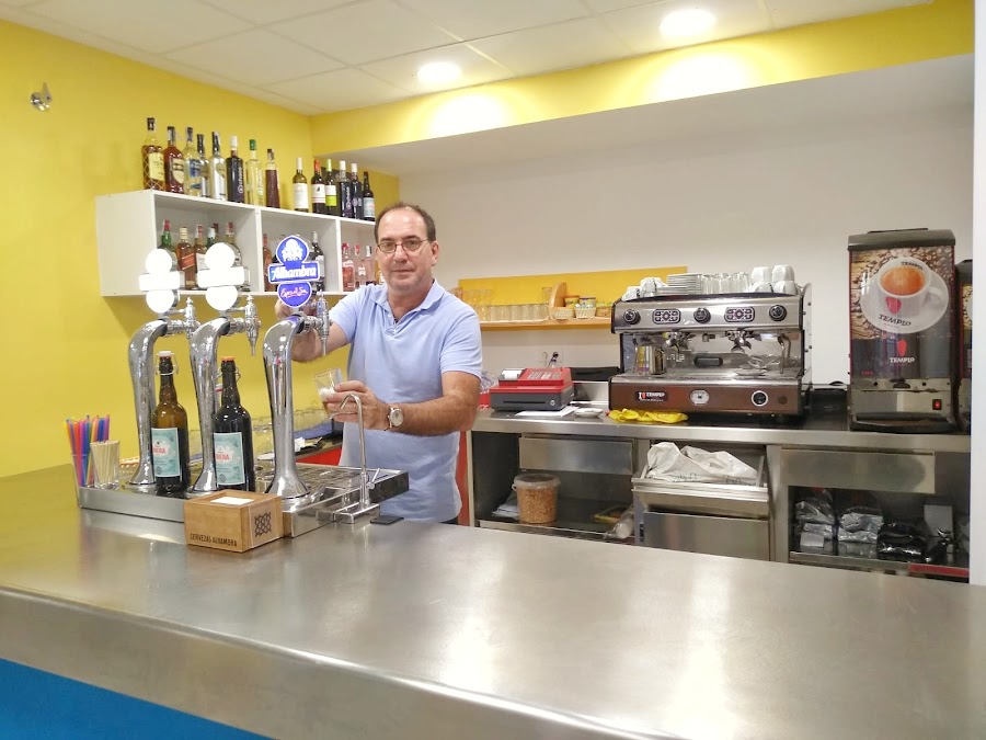 El Hogar Cafetería y Centro de Día