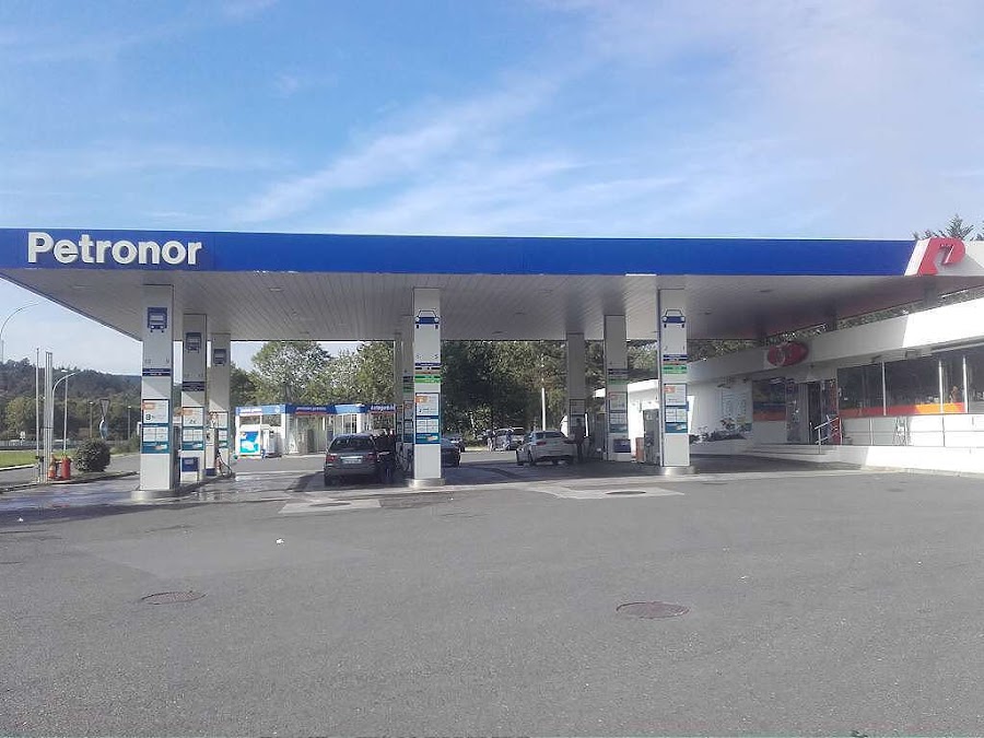 Estación de Servicio Petronor - Repsol