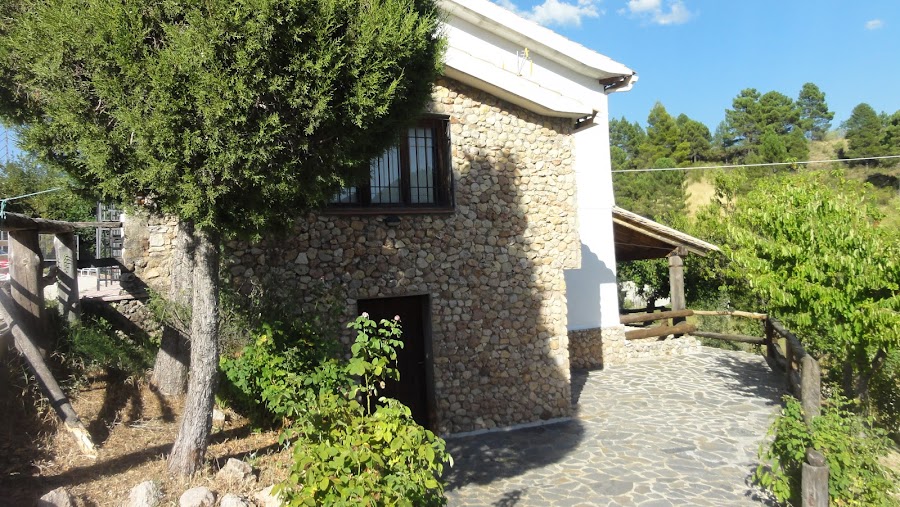 Habitaciones Rústicas Con Encanto CHORROS DEL RÍO MUNDO