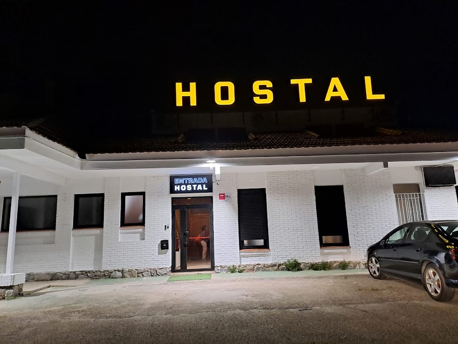 Hostal La Sierra A-5 Km 154