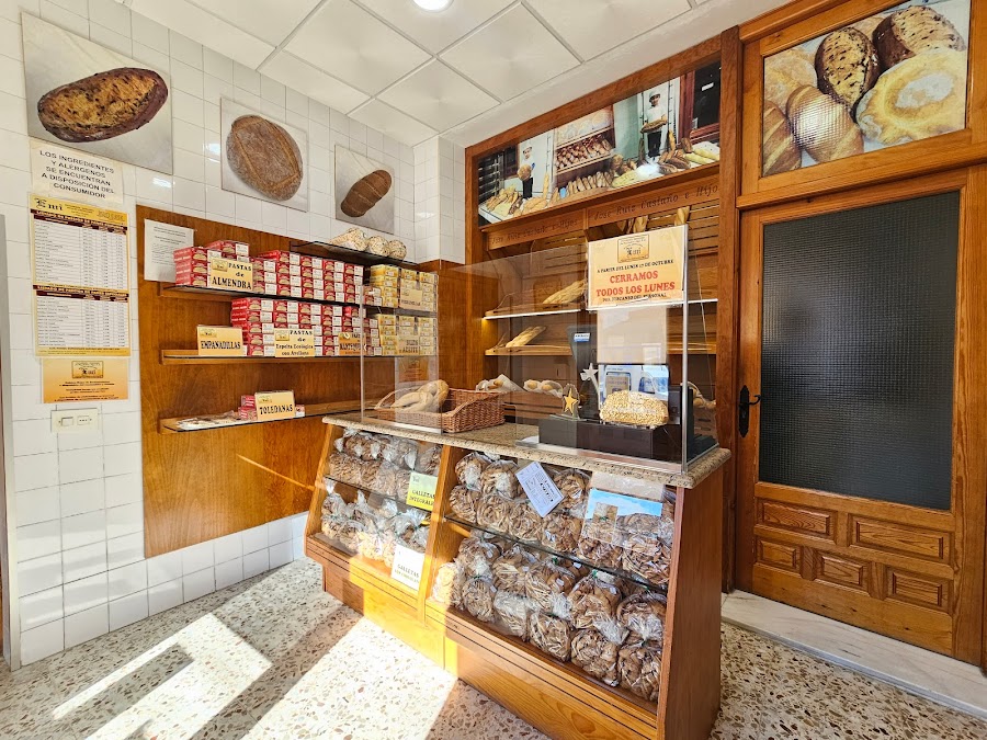 Panadería, obrador de pan, bollería y dulces Emi