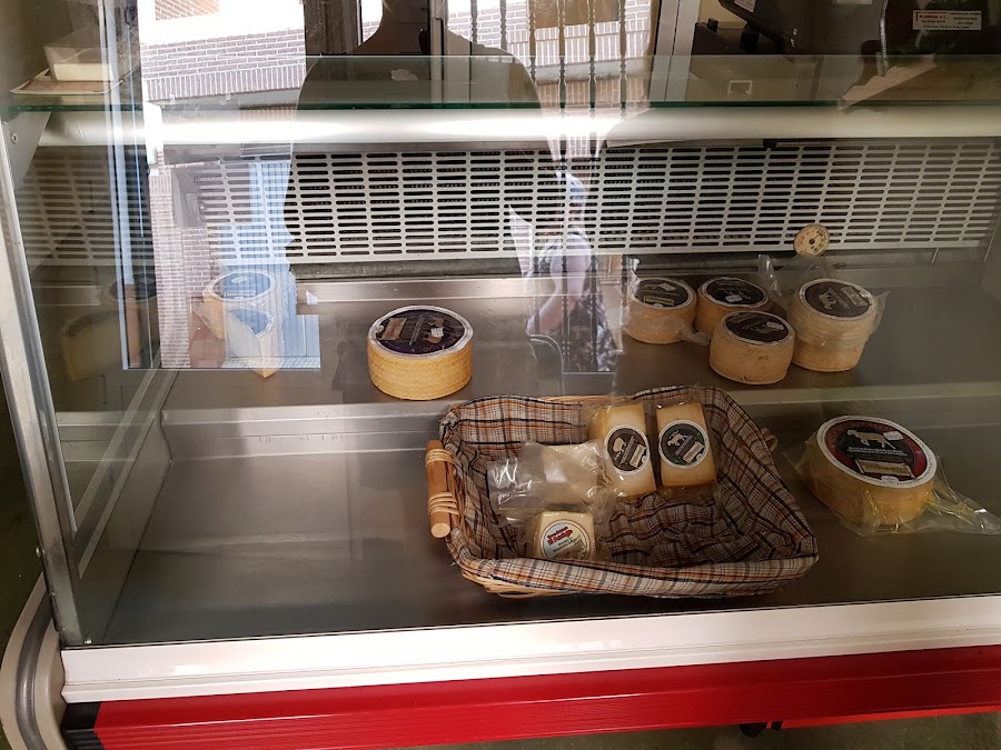 QUESERÍA ENTREMONTES